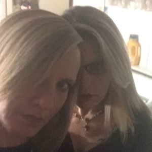 Meet your Posher, Gloria